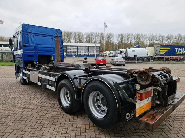 DAF XF 95.430 Euro 4 6x2 Manual-Gear - Шаси кабина: снимка 5 DAF XF 95.430 Euro 4 6x2 Manual-Gear - Шаси кабина: снимка 5