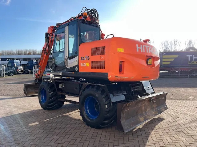 Hitachi ZX 140W-3 - Колесен багер: снимка 3 Hitachi ZX 140W-3 - Колесен багер: снимка 3