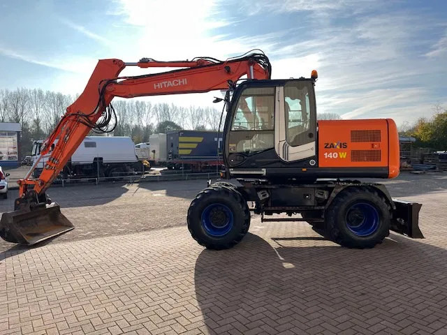 Hitachi ZX 140W-3 - Колесен багер: снимка 5 Hitachi ZX 140W-3 - Колесен багер: снимка 5