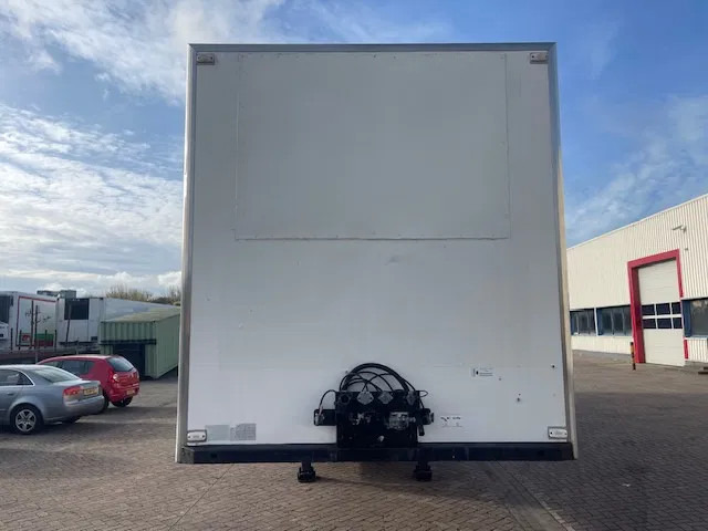 Kögel DISK BRAKE 7CM FRIGO BOX - Затворена каросерия полуремарке: снимка 2 Kögel DISK BRAKE 7CM FRIGO BOX - Затворена каросерия полуремарке: снимка 2