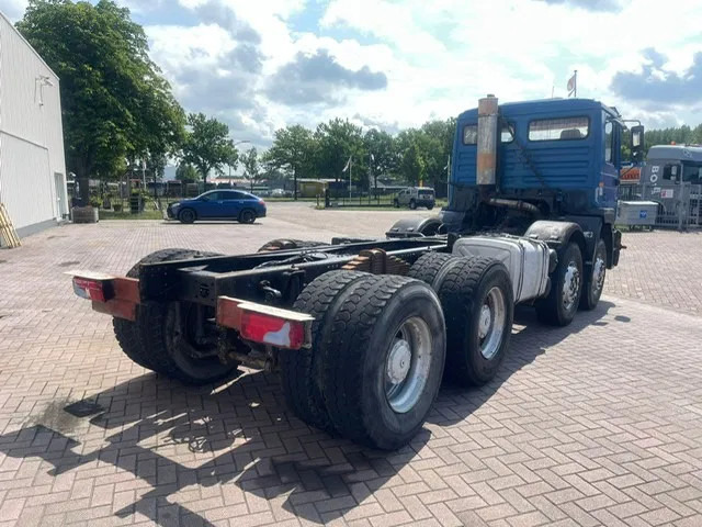 MAN 32.403 8x4 chassis Manual Full Steel - Шаси кабина: снимка 5 MAN 32.403 8x4 chassis Manual Full Steel - Шаси кабина: снимка 5