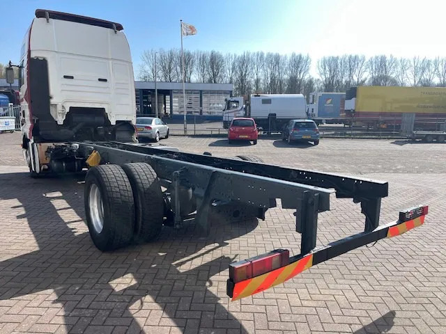 MAN TGA 18.460 Euro 3 Manual-gear Retarder - Шаси кабина: снимка 5 MAN TGA 18.460 Euro 3 Manual-gear Retarder - Шаси кабина: снимка 5