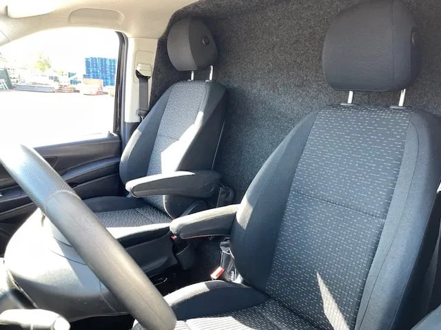 Малък ван Mercedes-Benz Vito 110 CDI Financiering/inruil mogelijk: снимка 15