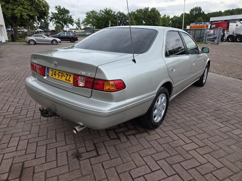 Toyota Camry 3.0 V6 24v // Automaat // leather Seats Cruise Control - Седан: снимка 3 Toyota Camry 3.0 V6 24v // Automaat // leather Seats Cruise Control - Седан: снимка 3