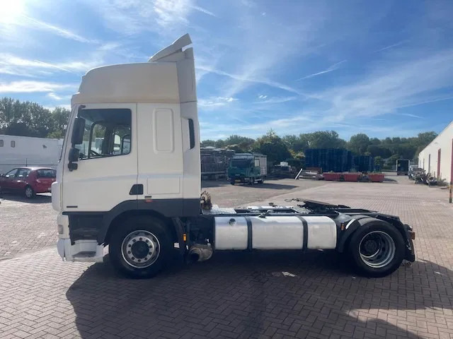 DAF CF 85.410 Automatic 2 Tanks - Влекач: снимка 4 DAF CF 85.410 Automatic 2 Tanks - Влекач: снимка 4