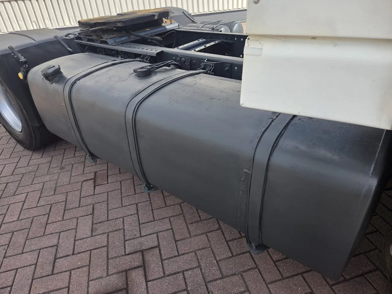 DAF XF 95.430 Manual gear Euro 3 - Влекач: снимка 3 DAF XF 95.430 Manual gear Euro 3 - Влекач: снимка 3