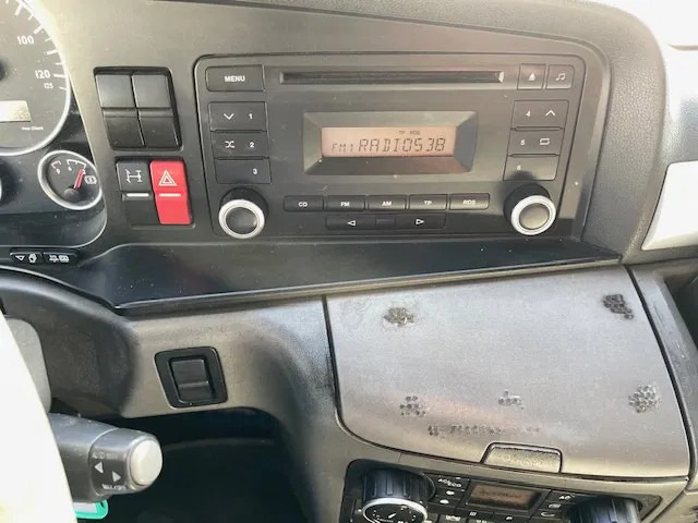Влекач MAN TGX 18.480 Euro 5 Retarder: снимка 15