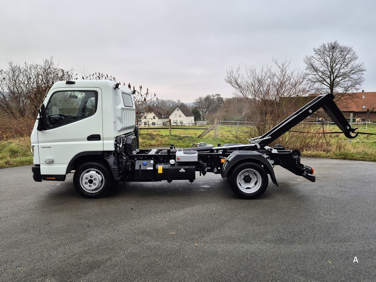 FUSO 3C15 Duonic Aut.City Abrollkipper AHK 3.5T - Мултилифт с кука камион: снимка 3 FUSO 3C15 Duonic Aut.City Abrollkipper AHK 3.5T - Мултилифт с кука камион: снимка 3