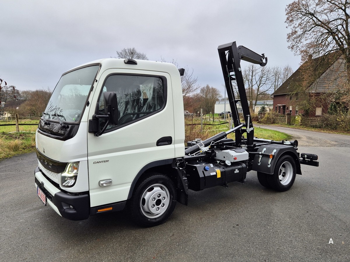 FUSO 3C15 Duonic Aut.City Abrollkipper AHK 3.5T - Мултилифт с кука камион: снимка 1 FUSO 3C15 Duonic Aut.City Abrollkipper AHK 3.5T - Мултилифт с кука камион: снимка 1