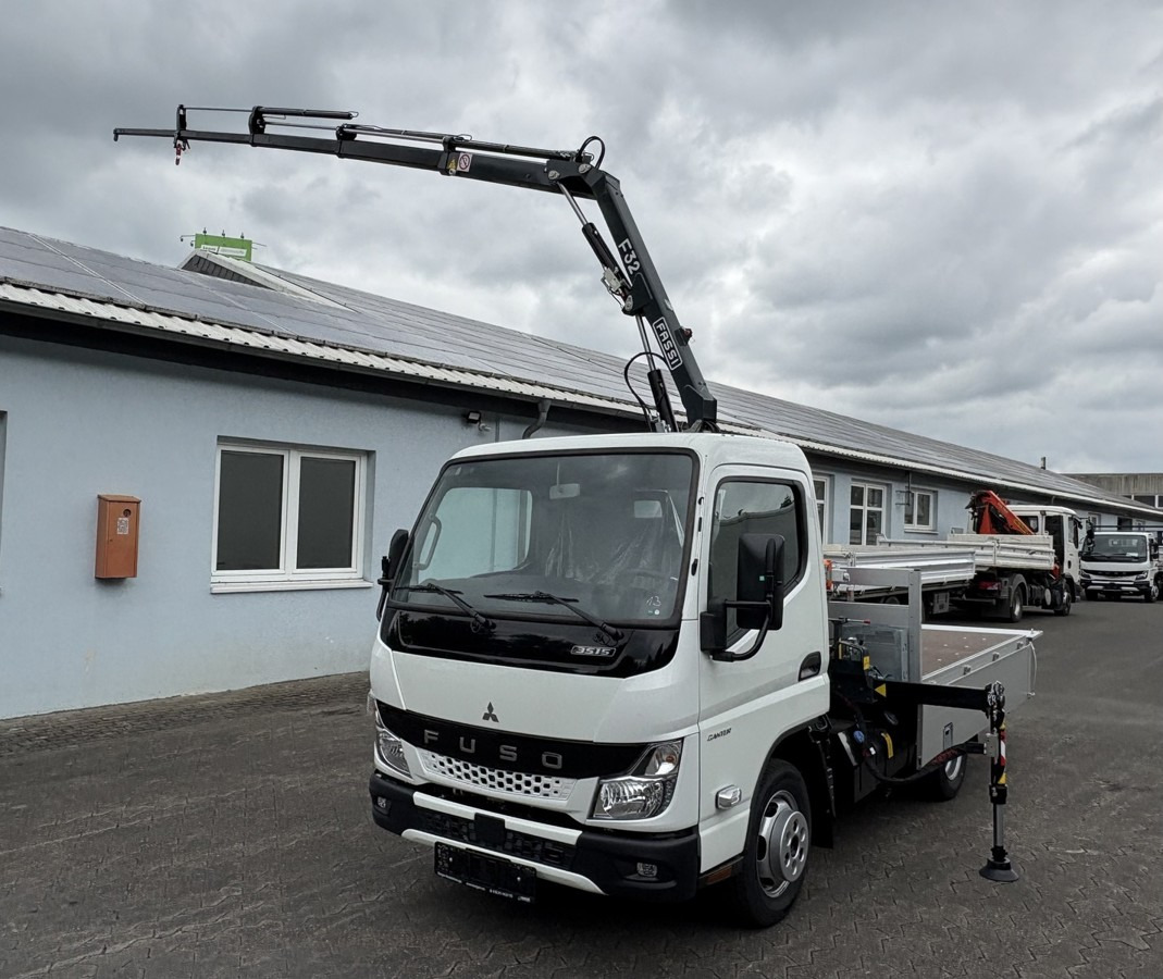 FUSO 3S15 Alu Pritsche 2.80m Ladekran Funk! sofort ve - Камион с кран: снимка 1 FUSO 3S15 Alu Pritsche 2.80m Ladekran Funk! sofort ve - Камион с кран: снимка 1