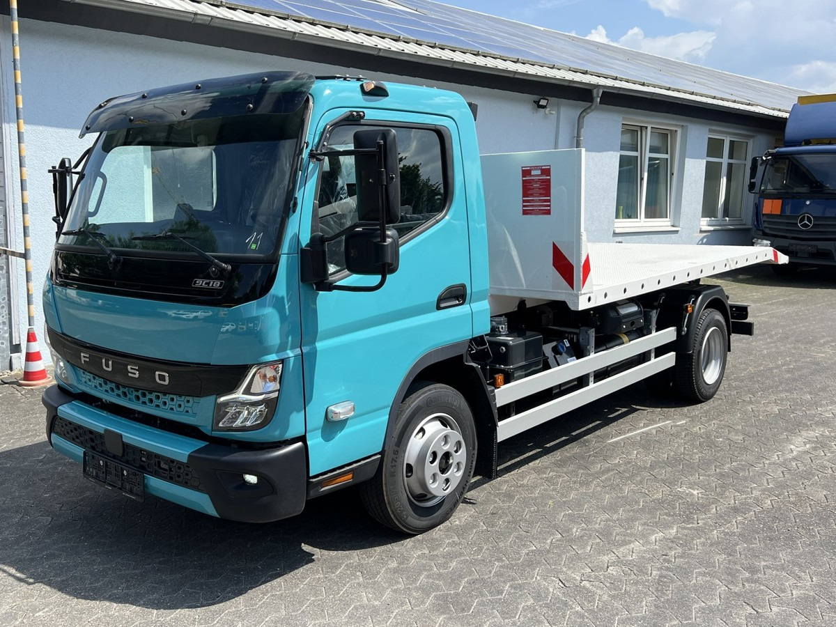 FUSO Canter FUSO 9C18 City Abrollkipper Krokbil Color - Мултилифт с кука камион, Камион с кран: снимка 4 FUSO Canter FUSO 9C18 City Abrollkipper Krokbil Color - Мултилифт с кука камион, Камион с кран: снимка 4