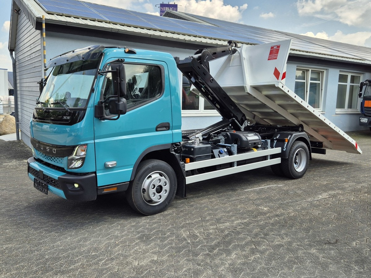FUSO Canter FUSO 9C18 Duonic City Abrollkipper Color - Мултилифт с кука камион, Камион с кран: снимка 2 FUSO Canter FUSO 9C18 Duonic City Abrollkipper Color - Мултилифт с кука камион, Камион с кран: снимка 2