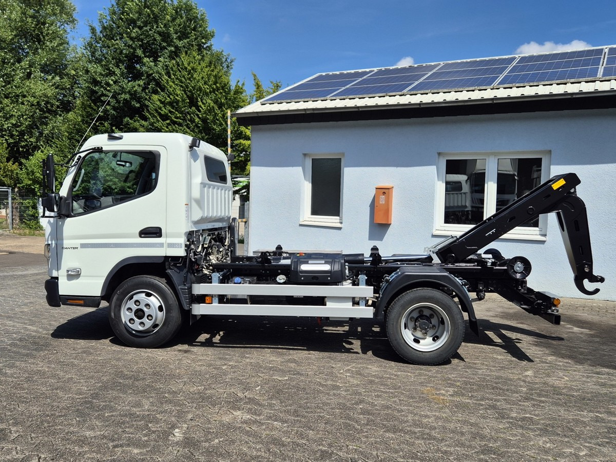 FUSO Fuso Canter 7C18 City Abrollkipper AHK Hooklift - Мултилифт с кука камион: снимка 3 FUSO Fuso Canter 7C18 City Abrollkipper AHK Hooklift - Мултилифт с кука камион: снимка 3