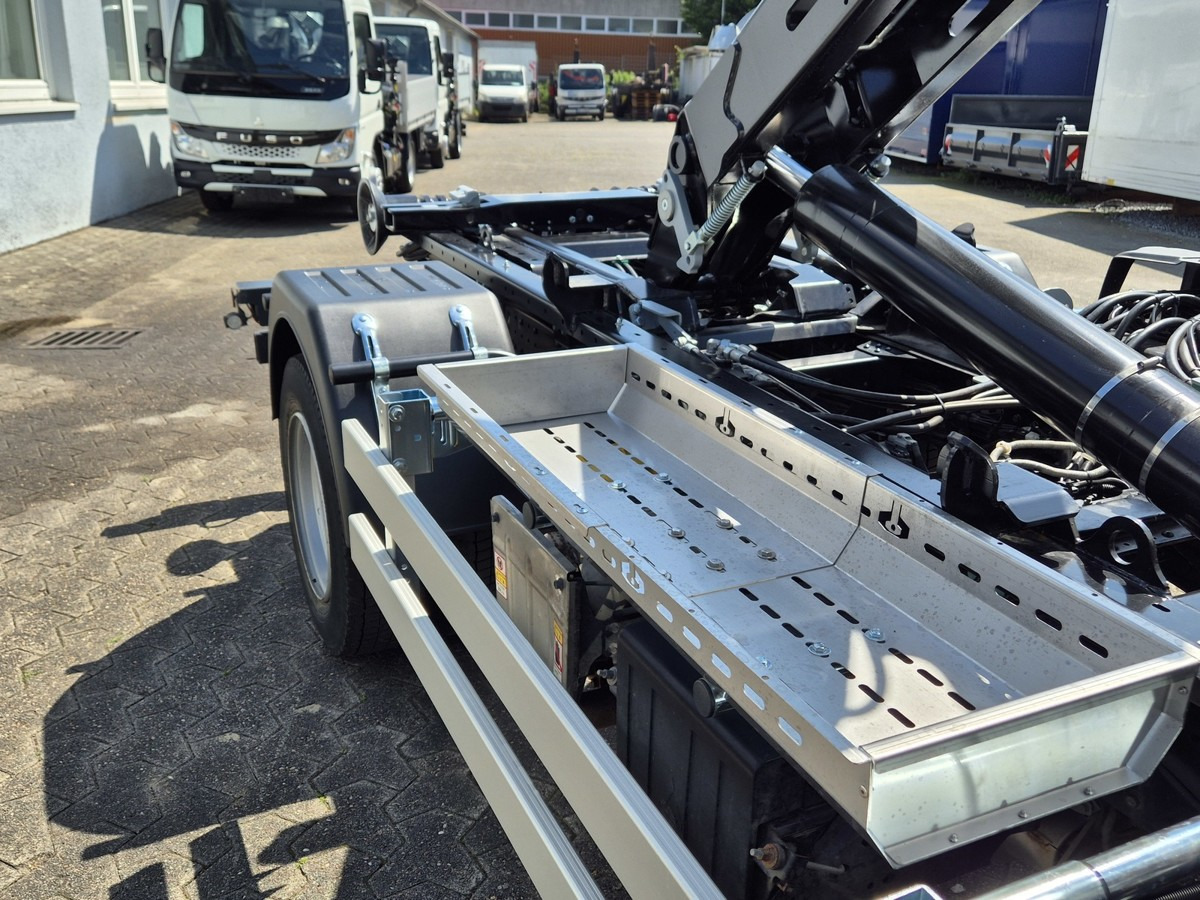 FUSO Fuso Canter 7C18 City Abrollkipper AHK Hooklift - Мултилифт с кука камион: снимка 5 FUSO Fuso Canter 7C18 City Abrollkipper AHK Hooklift - Мултилифт с кука камион: снимка 5