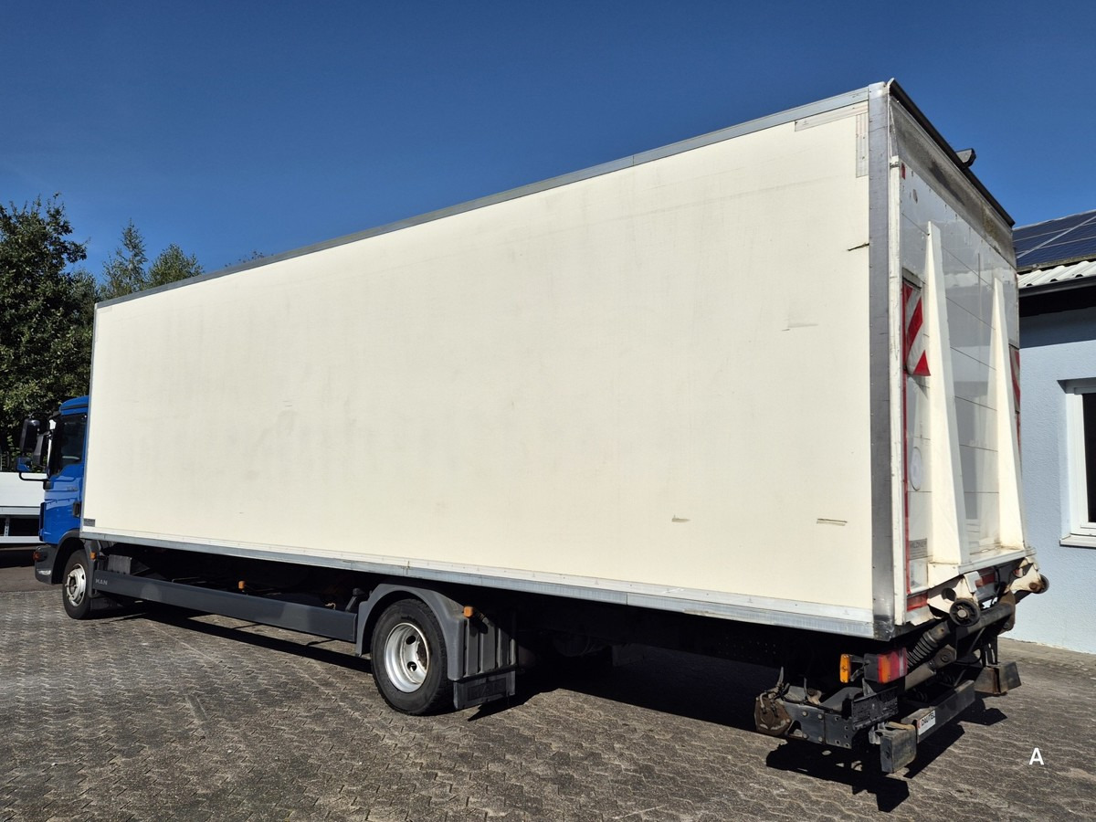 MAN TGL 12.250 BL Kühlkoffer 8,20m LBW - Рефрижератор камион: снимка 3 MAN TGL 12.250 BL Kühlkoffer 8,20m LBW - Рефрижератор камион: снимка 3