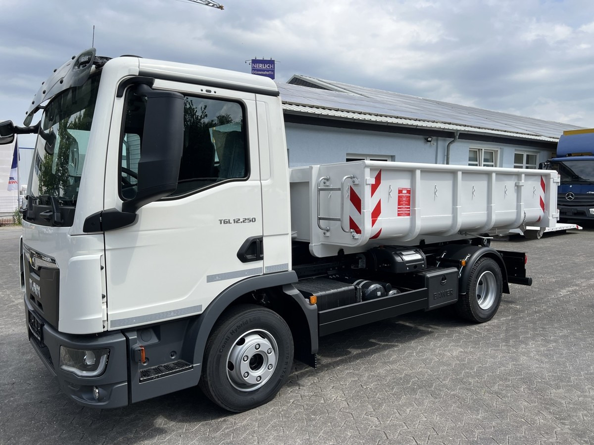 MAN TGL 12.250 BL NEU City Abrollkipper PowerMatic s - Мултилифт с кука камион: снимка 3 MAN TGL 12.250 BL NEU City Abrollkipper PowerMatic s - Мултилифт с кука камион: снимка 3