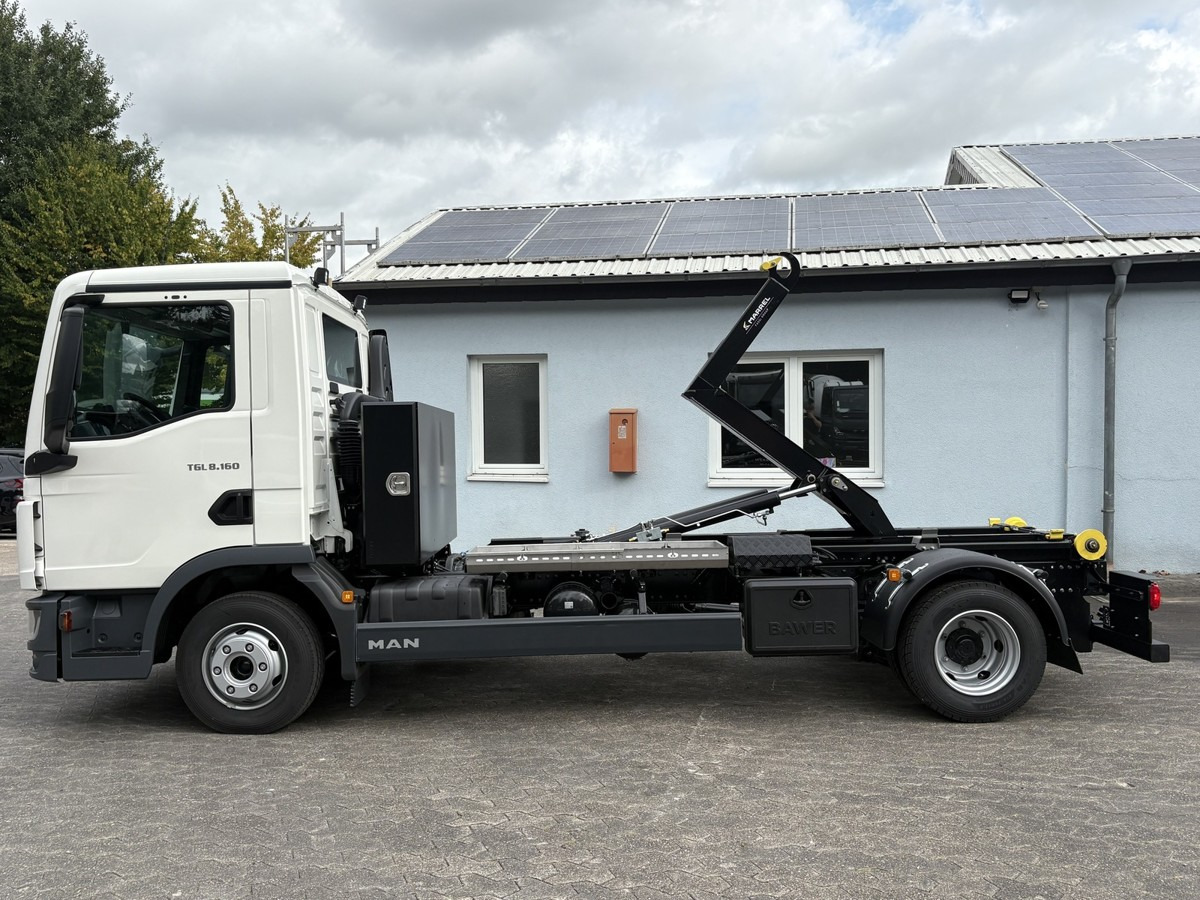 MAN TGL 8.160 BL City Abollkipper Schaltgetriebe - Мултилифт с кука камион: снимка 2 MAN TGL 8.160 BL City Abollkipper Schaltgetriebe - Мултилифт с кука камион: снимка 2