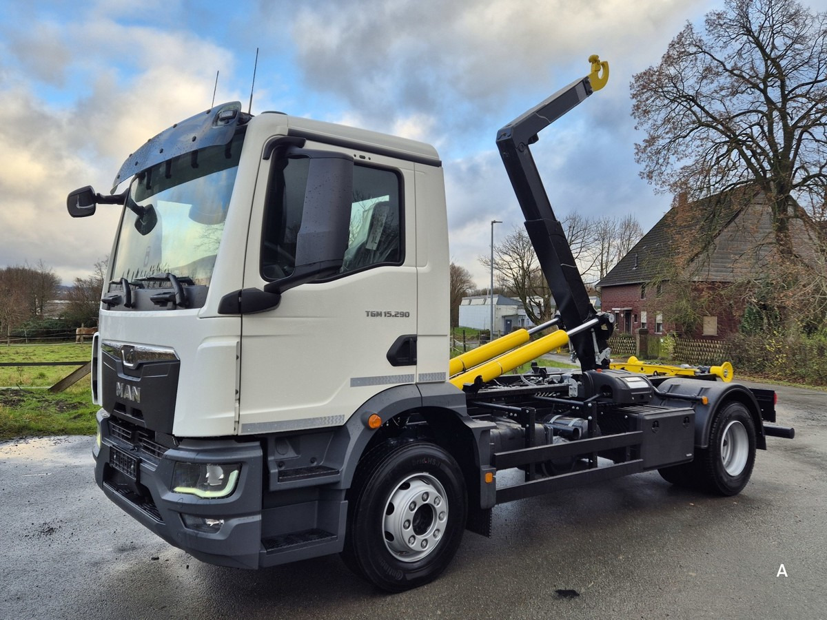 MAN TGM 15.290 BL Abrollkipper PowerMatic Standheiz. - Мултилифт с кука камион: снимка 1 MAN TGM 15.290 BL Abrollkipper PowerMatic Standheiz. - Мултилифт с кука камион: снимка 1