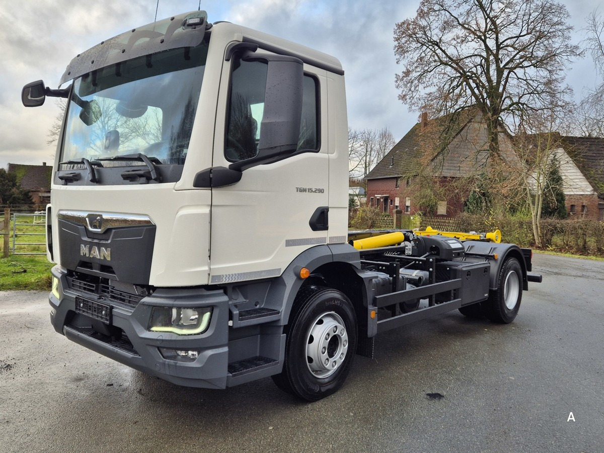 MAN TGM 15.290 BL Abrollkipper PowerMatic Standheiz. - Мултилифт с кука камион: снимка 3 MAN TGM 15.290 BL Abrollkipper PowerMatic Standheiz. - Мултилифт с кука камион: снимка 3