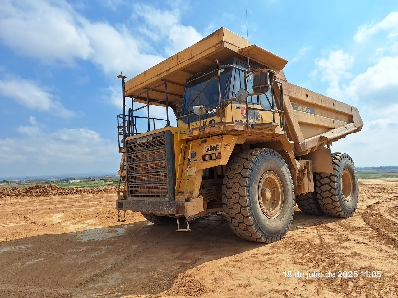 KOMATSU HD605 7-EO - Кариерен самосвал: снимка 1 KOMATSU HD605 7-EO - Кариерен самосвал: снимка 1