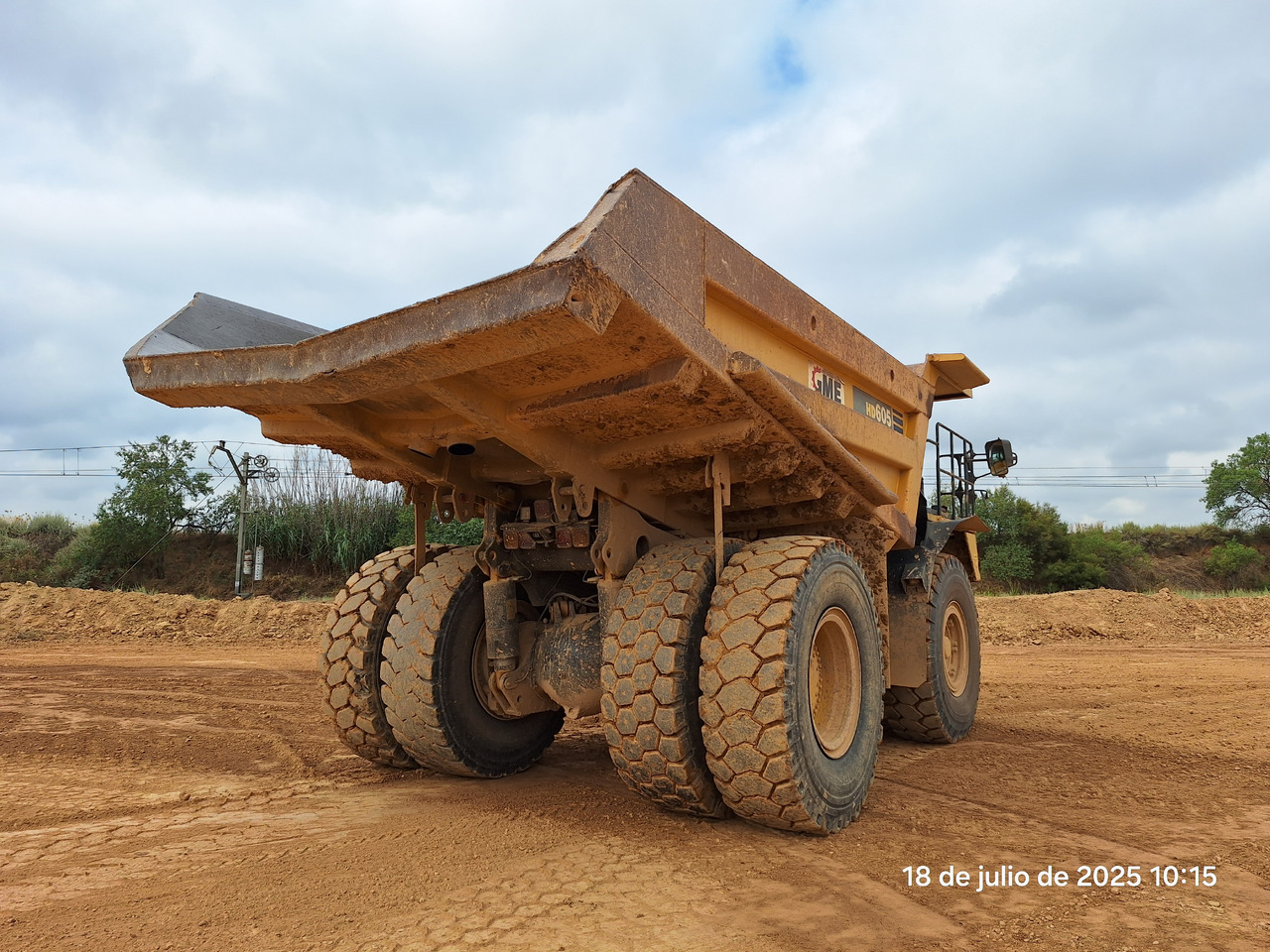 KOMATSU HD605 7-EO - Кариерен самосвал: снимка 3 KOMATSU HD605 7-EO - Кариерен самосвал: снимка 3