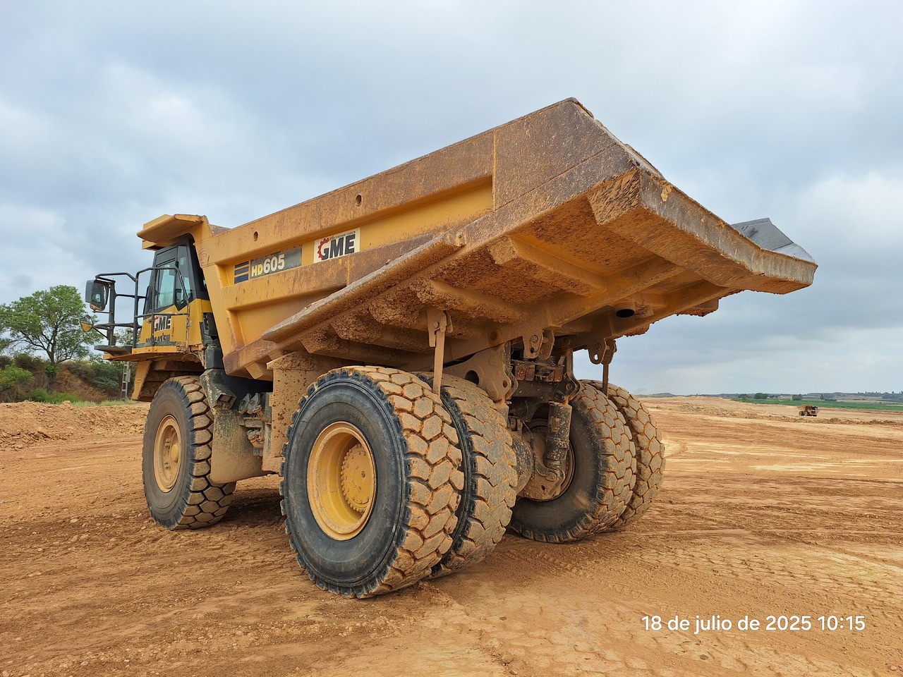 KOMATSU HD605 7-EO - Кариерен самосвал: снимка 4 KOMATSU HD605 7-EO - Кариерен самосвал: снимка 4