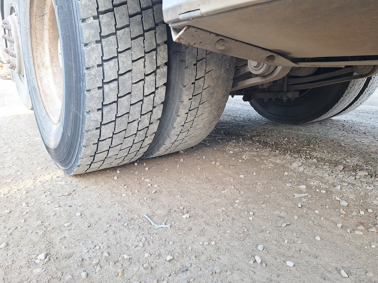 Камион с кран RENAULT PREMIUM LANDER 320.26: снимка 17
