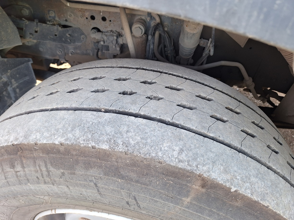 Камион с кран RENAULT PREMIUM LANDER 320.26: снимка 16