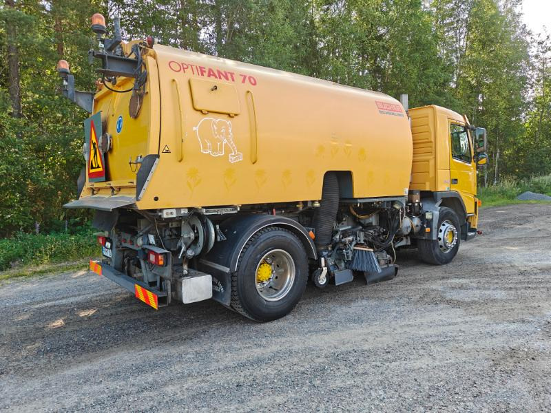 BUCHER Optifant 70 Volvo FM9 - Мотометачна машина: снимка 3 BUCHER Optifant 70 Volvo FM9 - Мотометачна машина: снимка 3