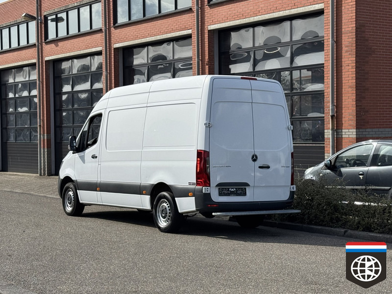 Mercedes-Benz Sprinter 315 RWD - Man - A/C - ACC - Малък ван: снимка 4 Mercedes-Benz Sprinter 315 RWD - Man - A/C - ACC - Малък ван: снимка 4