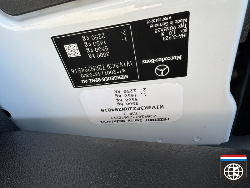 Mercedes-Benz Sprinter Laadbak verwarming - IDEAAL VOOR TRANSPORT VAN BLOEMEN IN DOZEN en/ of KRATTEN - Лекотоварен автомобил фургон: снимка 2 Mercedes-Benz Sprinter Laadbak verwarming - IDEAAL VOOR TRANSPORT VAN BLOEMEN IN DOZEN en/ of KRATTEN - Лекотоварен автомобил фургон: снимка 2