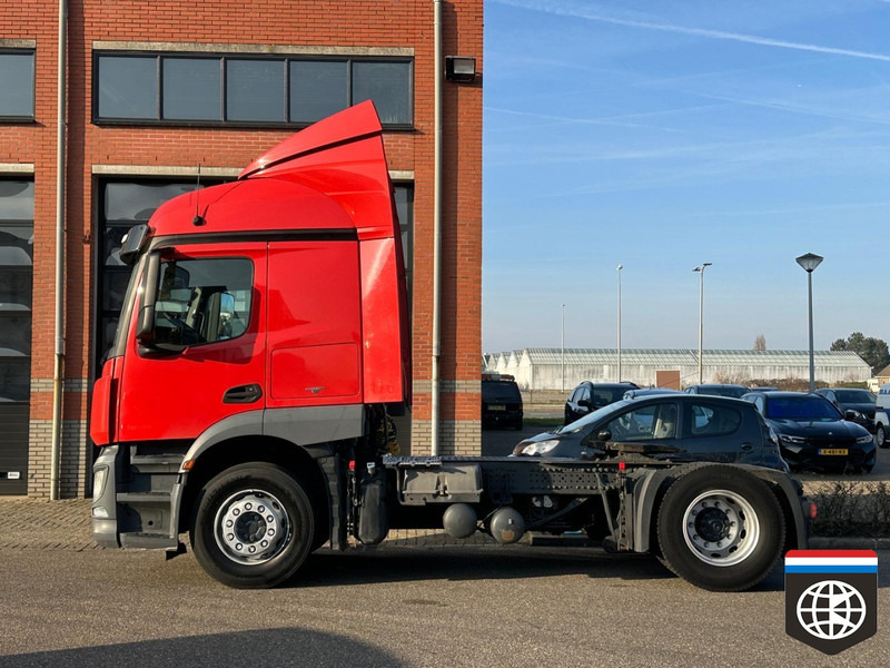 Mercedes-Benz ACTROS 1840 L / SLEEPER CAB - Влекач: снимка 3 Mercedes-Benz ACTROS 1840 L / SLEEPER CAB - Влекач: снимка 3