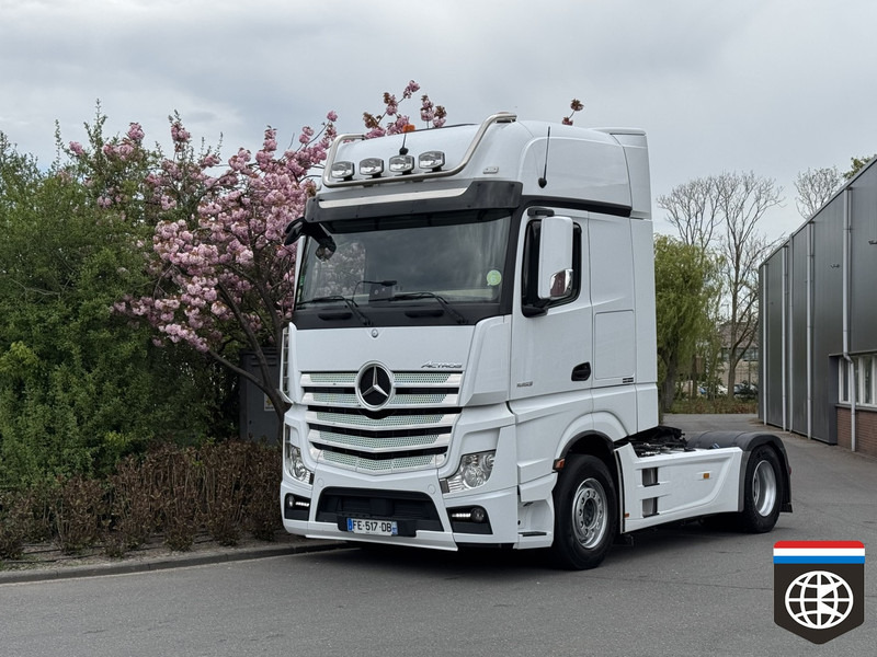 Mercedes-Benz ACTROS 1853 Giga Space - Full spoiler - night A/C - LOW KM - Влекач: снимка 1 Mercedes-Benz ACTROS 1853 Giga Space - Full spoiler - night A/C - LOW KM - Влекач: снимка 1