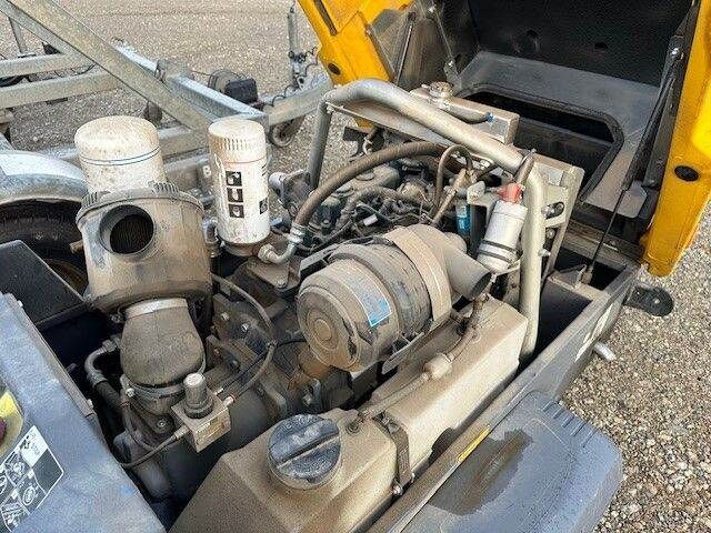 Atlas-Copco XAS38, Kompressor, 7bar, Kubota, neuer Zustand - Компресор за въздух: снимка 4 Atlas-Copco XAS38, Kompressor, 7bar, Kubota, neuer Zustand - Компресор за въздух: снимка 4