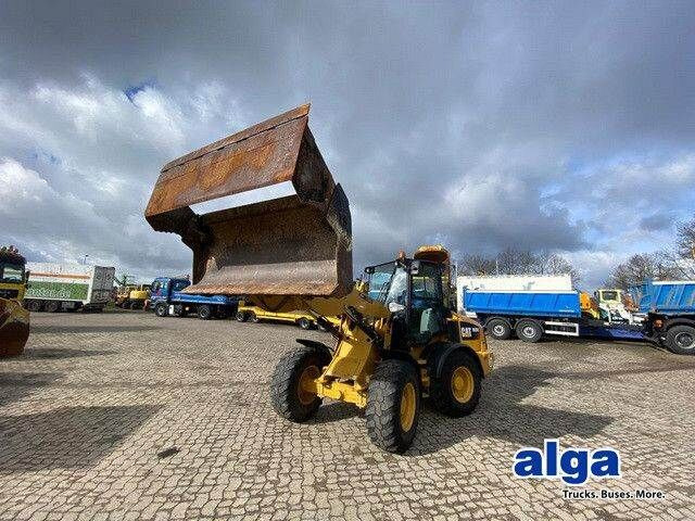 Caterpillar 908M, 4+1 Schaufel, Palettengabel, wenig Std. - Колесен товарач: снимка 1 Caterpillar 908M, 4+1 Schaufel, Palettengabel, wenig Std. - Колесен товарач: снимка 1