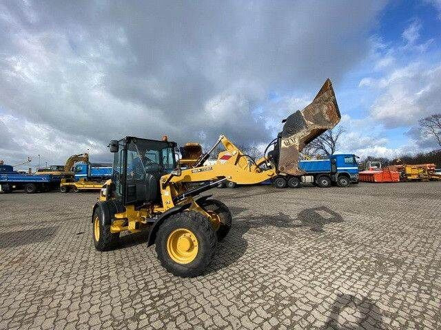 Caterpillar 908M, 4+1 Schaufel, Palettengabel, wenig Std. - Колесен товарач: снимка 3 Caterpillar 908M, 4+1 Schaufel, Palettengabel, wenig Std. - Колесен товарач: снимка 3