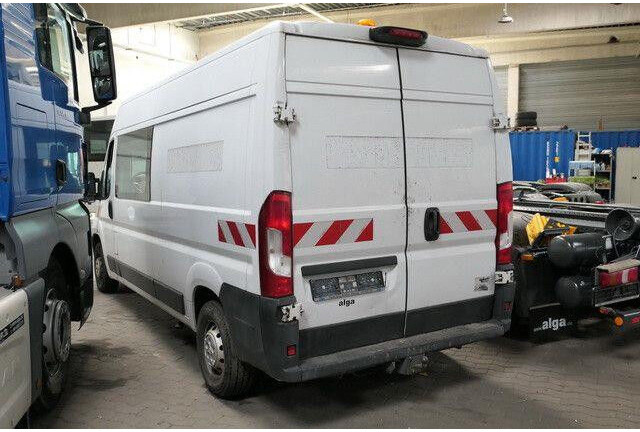 Fiat Ducato MultiCab, 6 Sitze, AHK, Klima, Trennwand - Товарен бус: снимка 4 Fiat Ducato MultiCab, 6 Sitze, AHK, Klima, Trennwand - Товарен бус: снимка 4