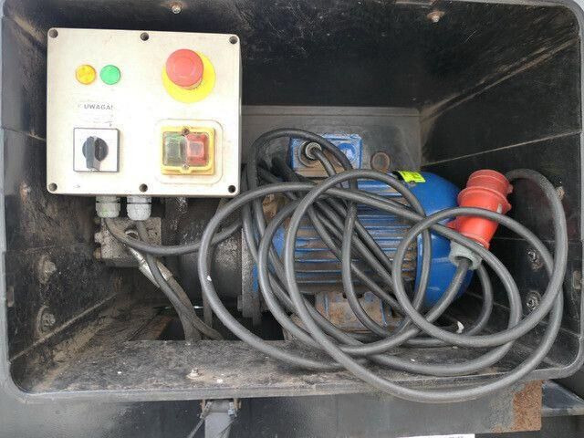 Fischer NWK 26, Kippchassis, 1x20 Fuß Container - Нискорамна площадка полуремарке: снимка 2 Fischer NWK 26, Kippchassis, 1x20 Fuß Container - Нискорамна площадка полуремарке: снимка 2