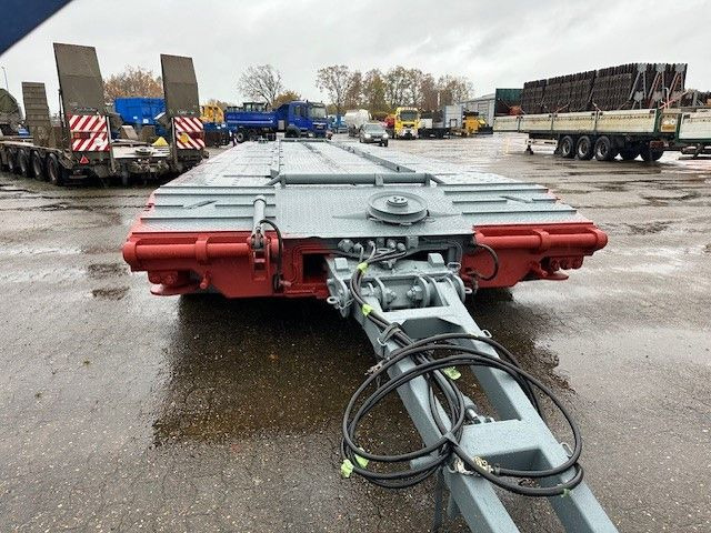 Goldhofer Spezial Tieflader für Schwertransport Goldhofer Spezial Tieflader für Schwertransport, 80to. NL - Нискорамна площадка ремарке: снимка 2 Goldhofer Spezial Tieflader für Schwertransport Goldhofer Spezial Tieflader für Schwertransport, 80to. NL - Нискорамна площадка ремарке: снимка 2