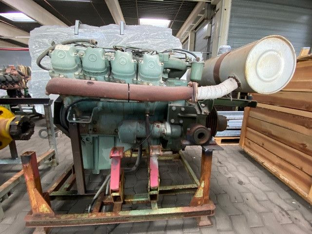Mercedes-Benz OM 422 Motor, V8, 8 Zylinder, 10x am Lager - Камион: снимка 4 Mercedes-Benz OM 422 Motor, V8, 8 Zylinder, 10x am Lager - Камион: снимка 4