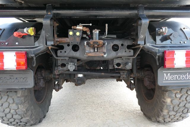 Камион Unimog U 300 4x4, Schmidt, Streuer, Schild, Klima,27tkm: снимка 12