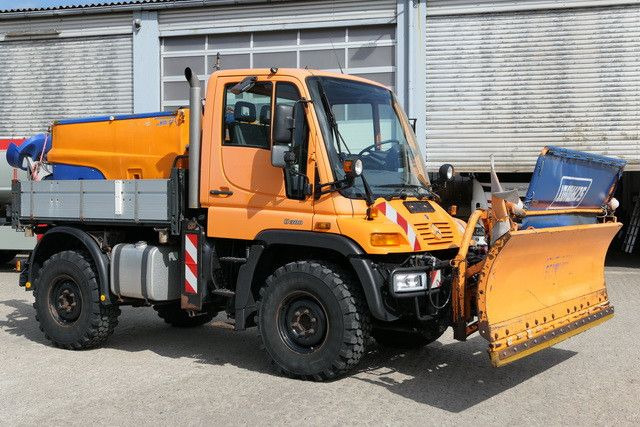Камион Unimog U 300 4x4, Schmidt, Streuer, Schild, Klima,27tkm: снимка 6