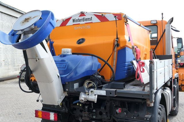 Камион Unimog U 300 4x4, Schmidt, Streuer, Schild, Klima,27tkm: снимка 9