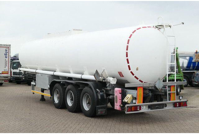 Kässbohrer STH 34/10-24/Tank 34.000 ltr./Unterbefüll./Pumpe - Полуремарке цистерна: снимка 3 Kässbohrer STH 34/10-24/Tank 34.000 ltr./Unterbefüll./Pumpe - Полуремарке цистерна: снимка 3