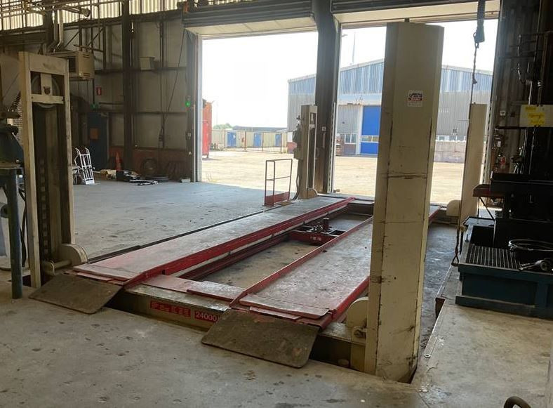 Koni 3750, Arbeitsbühne, 24to., Werkstattbühne - Оборудване за гаражи/ Работилници: снимка 3 Koni 3750, Arbeitsbühne, 24to., Werkstattbühne - Оборудване за гаражи/ Работилници: снимка 3