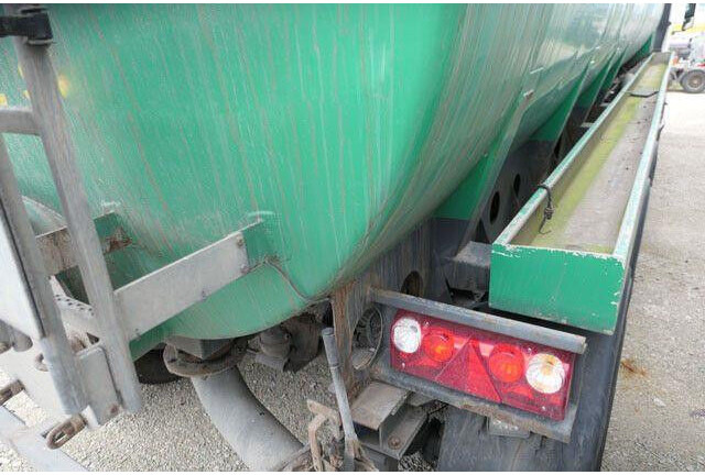 Каналопочистваща машина LINDNER & Fischer, Gülle, Vogelsang, 27m³,Lift: снимка 10 Каналопочистваща машина LINDNER & Fischer, Gülle, Vogelsang, 27m³,Lift: снимка 10