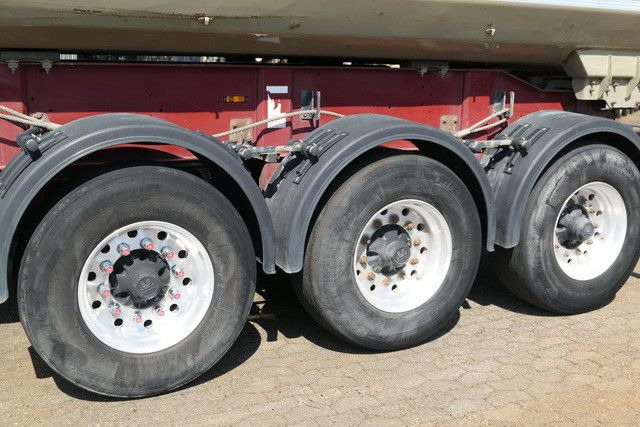 Langendorf SKS-HS 24/30, Stahl, 26m³, Alu-Felgen, BPW - Самосвал полуремарке: снимка 4 Langendorf SKS-HS 24/30, Stahl, 26m³, Alu-Felgen, BPW - Самосвал полуремарке: снимка 4