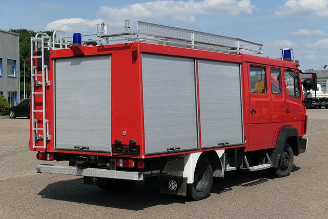 Mercedes-Benz 814 F/Feuerwehr/Pumpe/9 Sitze - Лекотоварен автомобил, Бус с двойна кабина: снимка 4 Mercedes-Benz 814 F/Feuerwehr/Pumpe/9 Sitze - Лекотоварен автомобил, Бус с двойна кабина: снимка 4