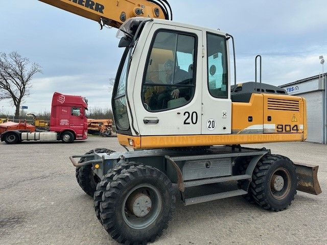 Liebherr A 904 C Litronic/SW System SW48/Klima/Kamera - Колесен багер: снимка 5 Liebherr A 904 C Litronic/SW System SW48/Klima/Kamera - Колесен багер: снимка 5