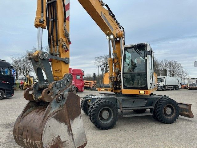 Liebherr A 904 C Litronic/SW System SW48/Klima/Kamera - Колесен багер: снимка 4 Liebherr A 904 C Litronic/SW System SW48/Klima/Kamera - Колесен багер: снимка 4